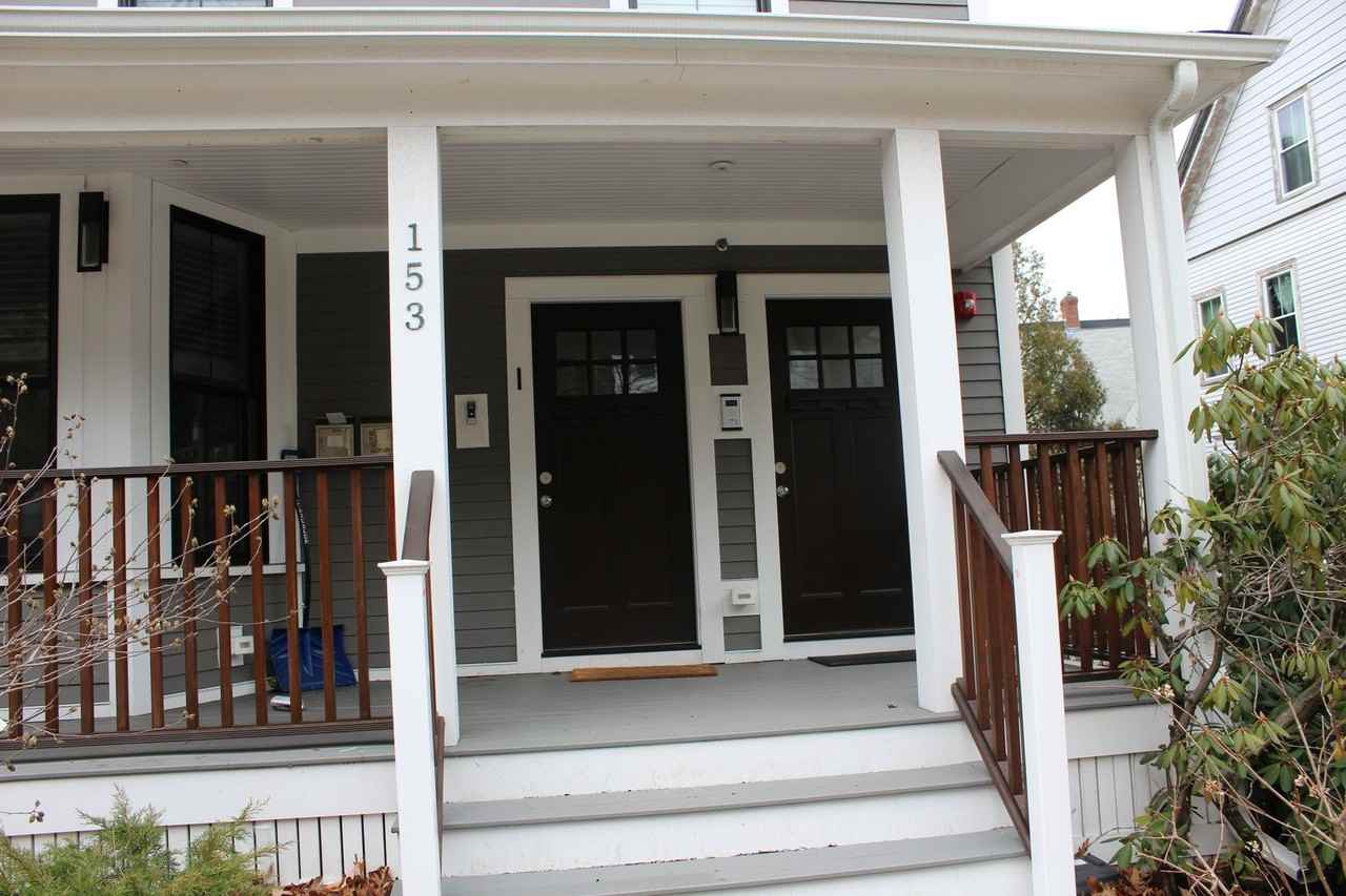 151 Foster St - Photo 2 of 16