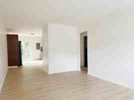 featured image of 804 N Fairlawn Ave