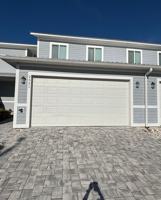 featured image of 2521 Pine Pl