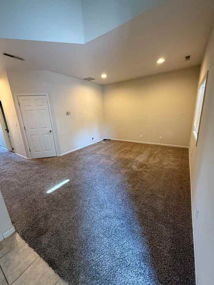 2901 Clover Way - Photo 2 of 26