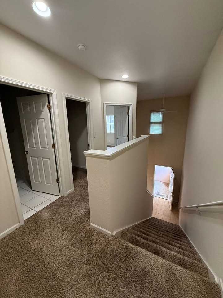 2901 Clover Way - Photo 6 of 26