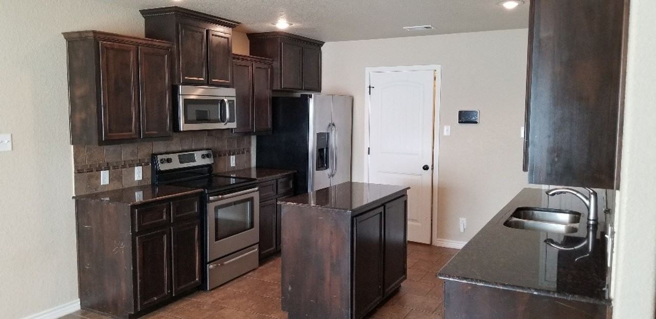 3800 Anvil Range Rd - Photo 5 of 17