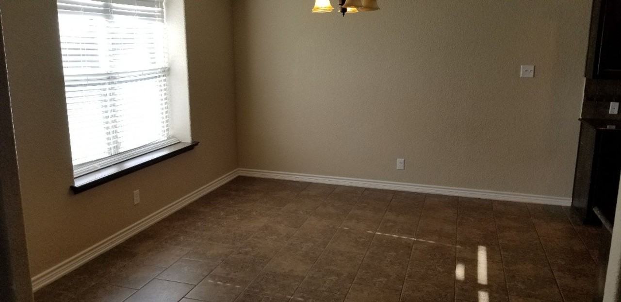 3800 Anvil Range Rd - Photo 7 of 17