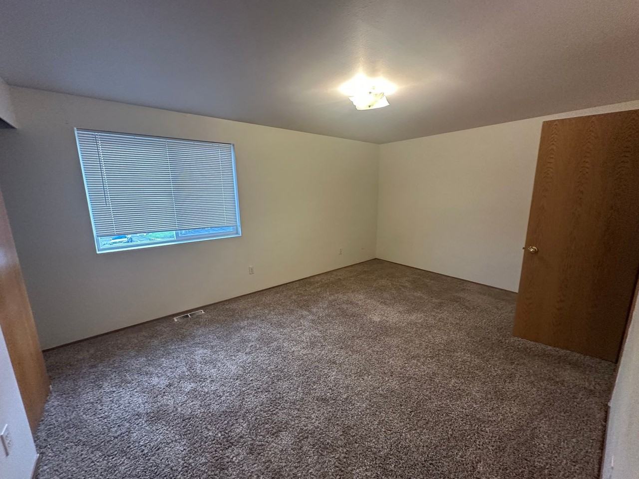 2506 Claudia Ct - Photo 7 of 11