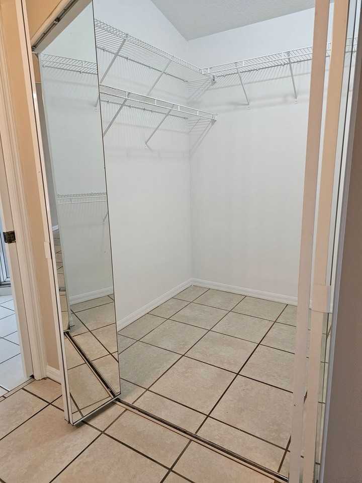 627 25th Dr E - Photo 3 of 27