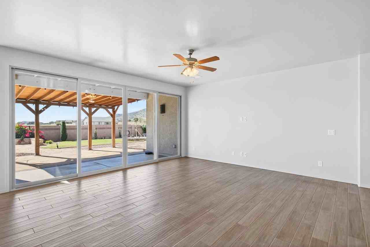 6736 E Vaquero Cir - Photo 7 of 37