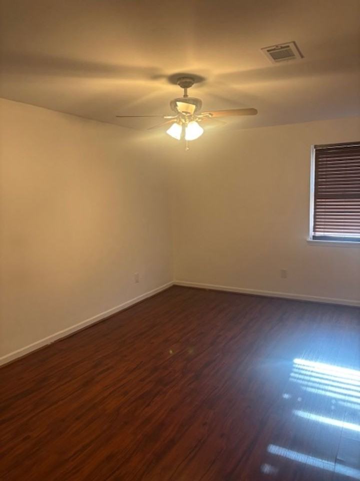 3403 Ravenwood Dr - Photo 4 of 12