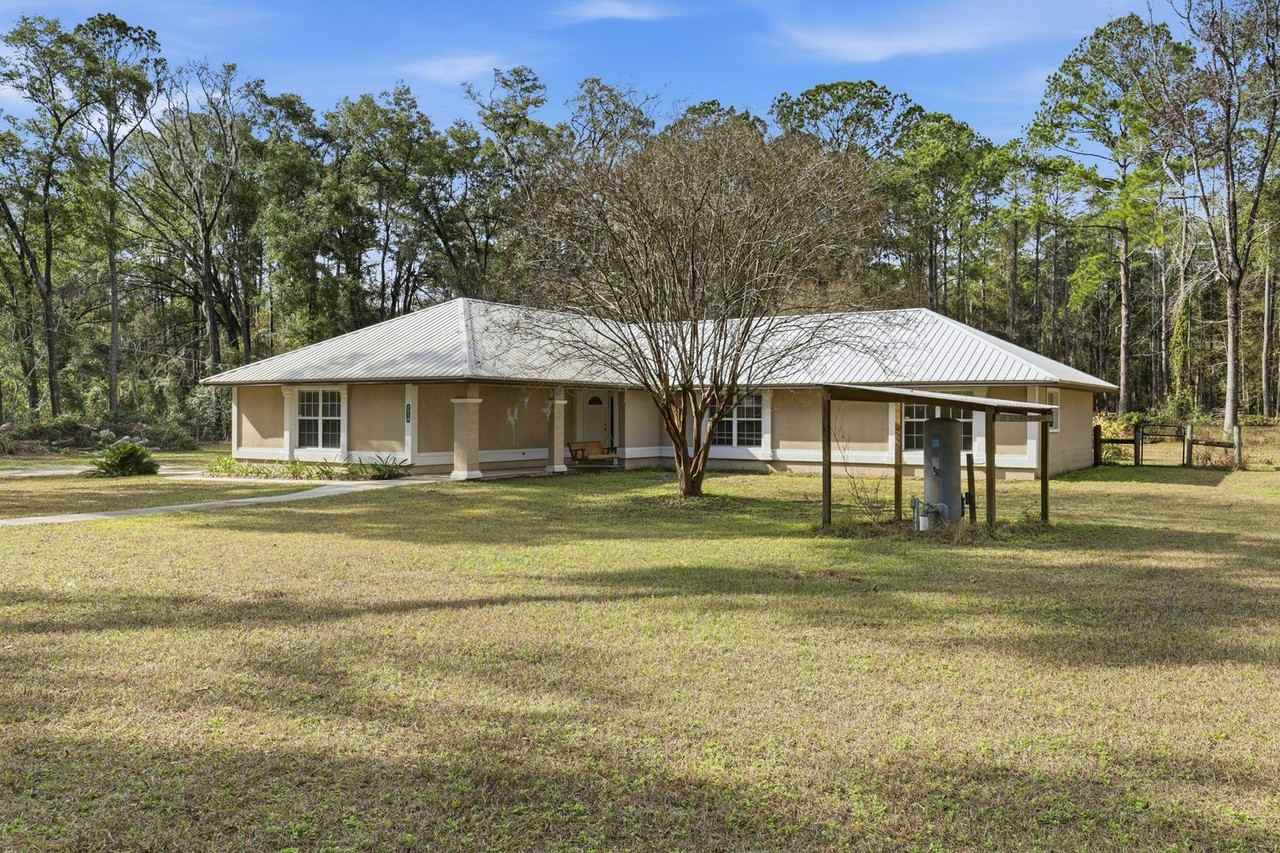 3416 Nw 63rd St - Photo 2 of 43