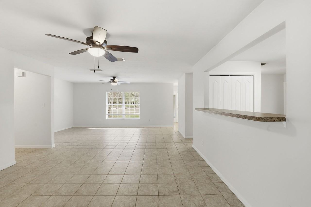 3416 Nw 63rd St - Photo 7 of 43