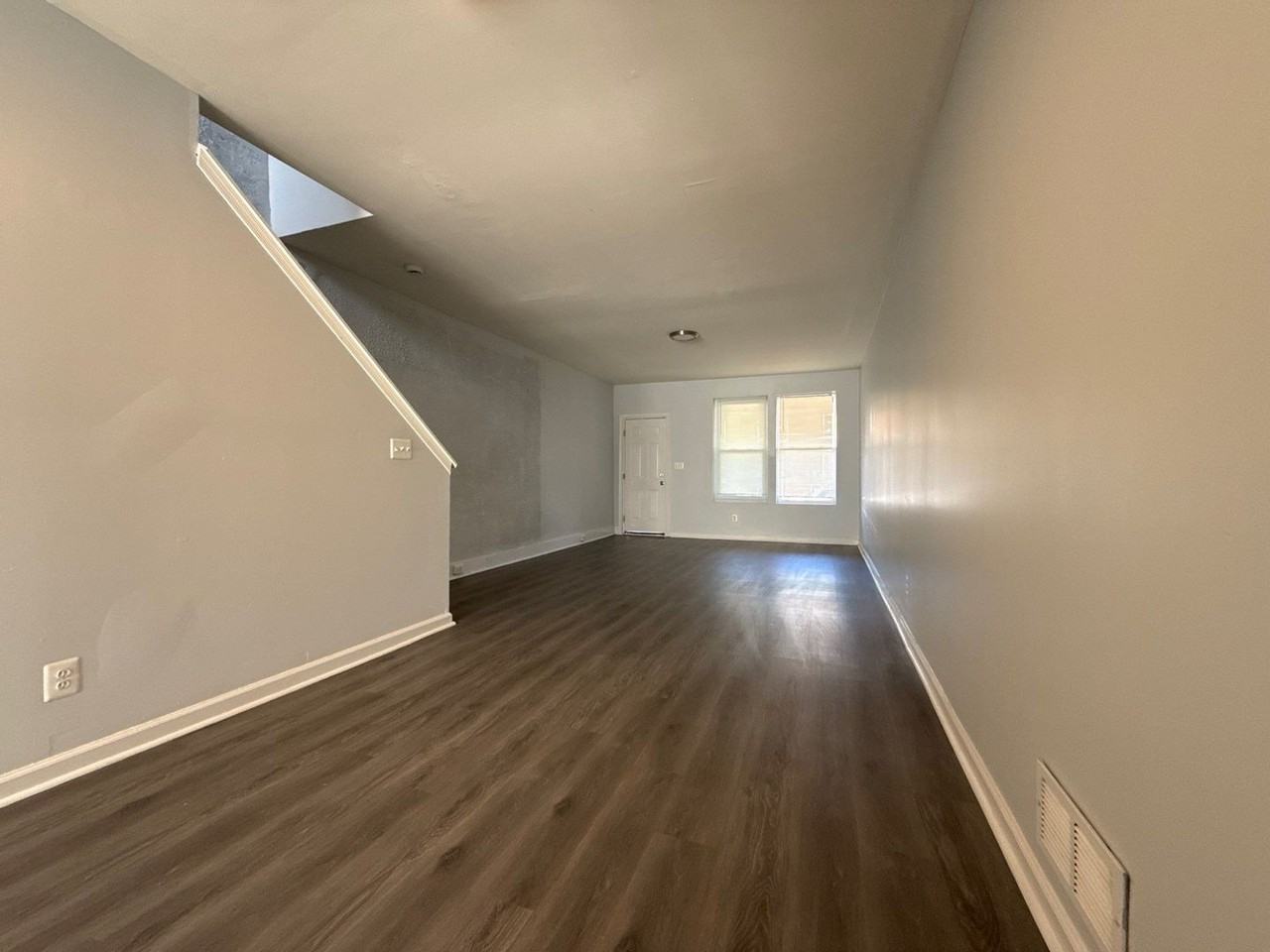 77 S Morley St - Photo 3 of 19