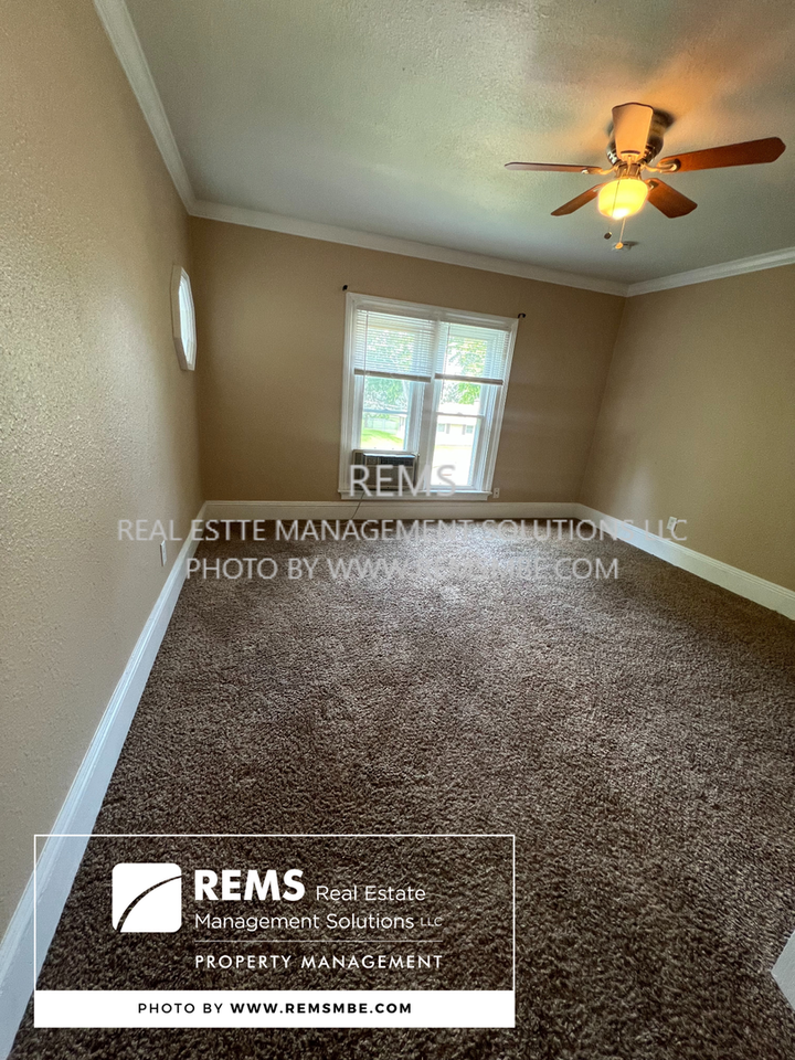 222 Mill St - Photo 7 of 7