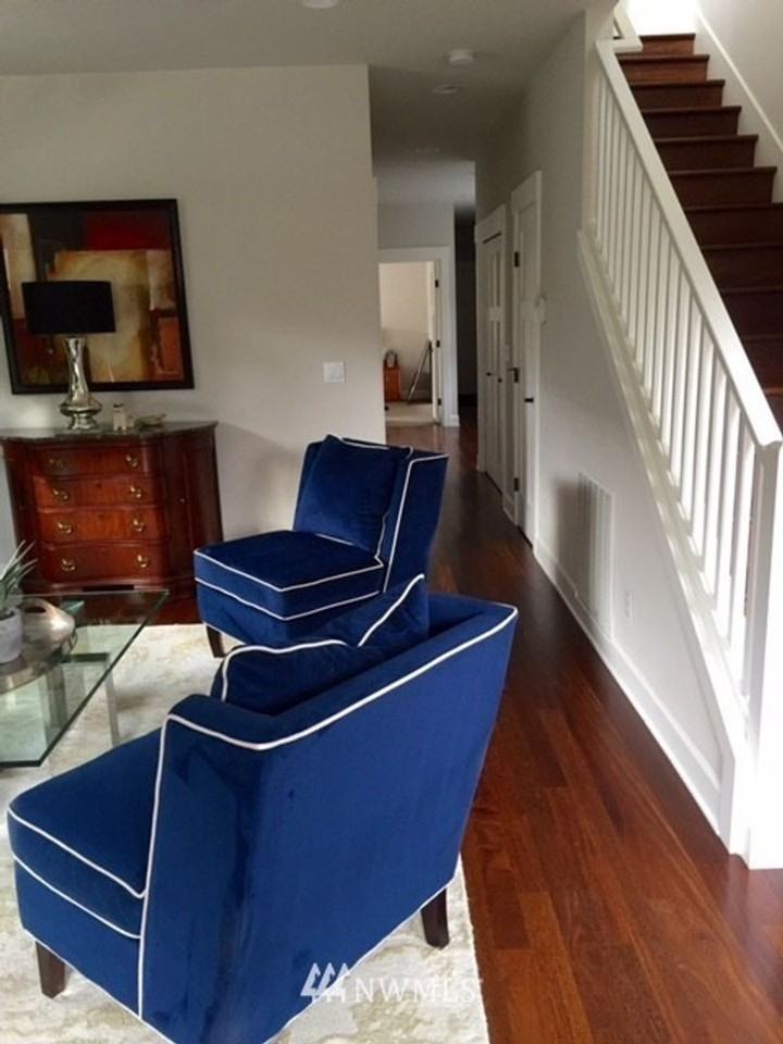 4031 39th Ave S - Photo 3 of 29