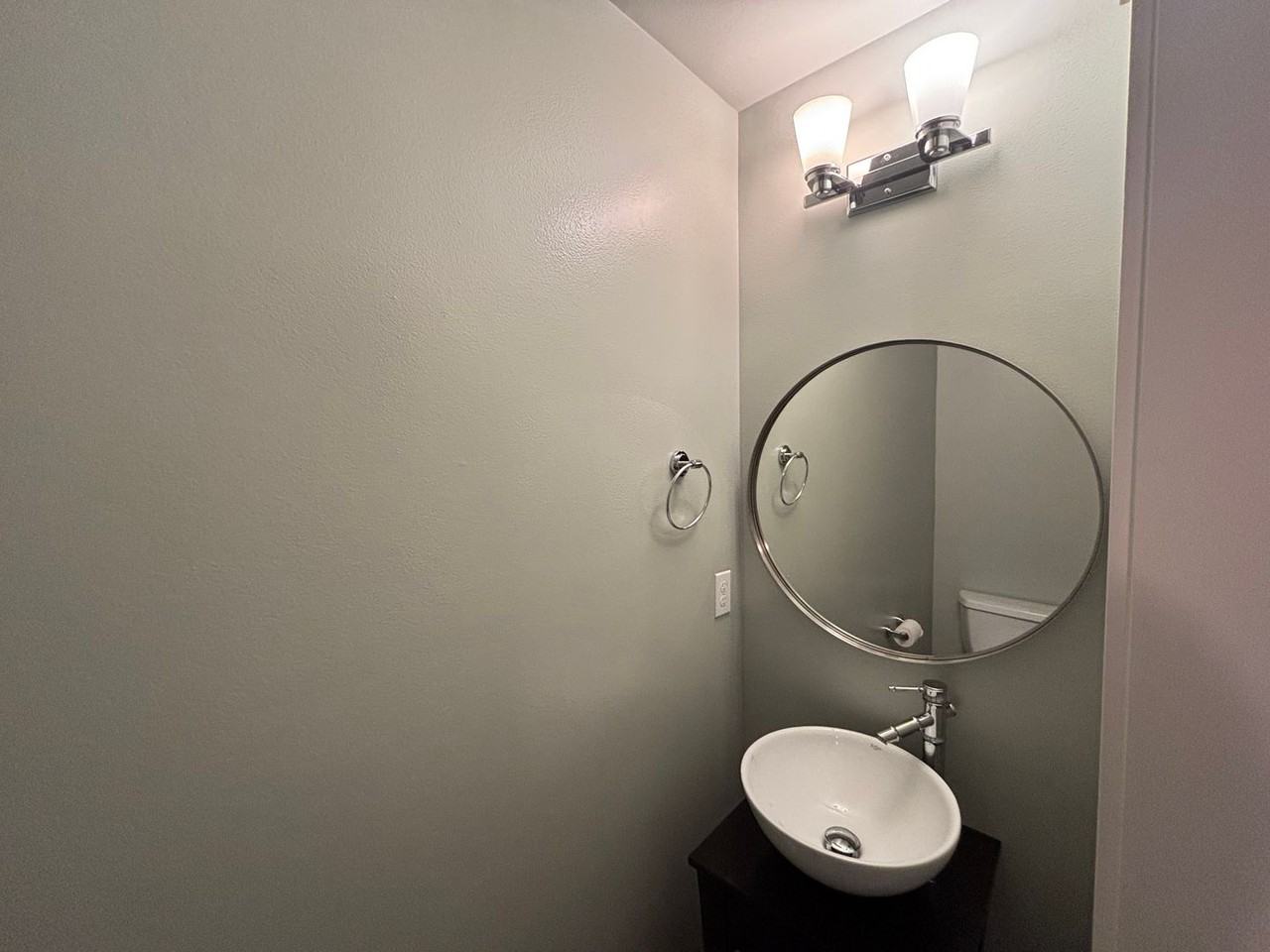 4031 39th Ave S - Photo 6 of 29