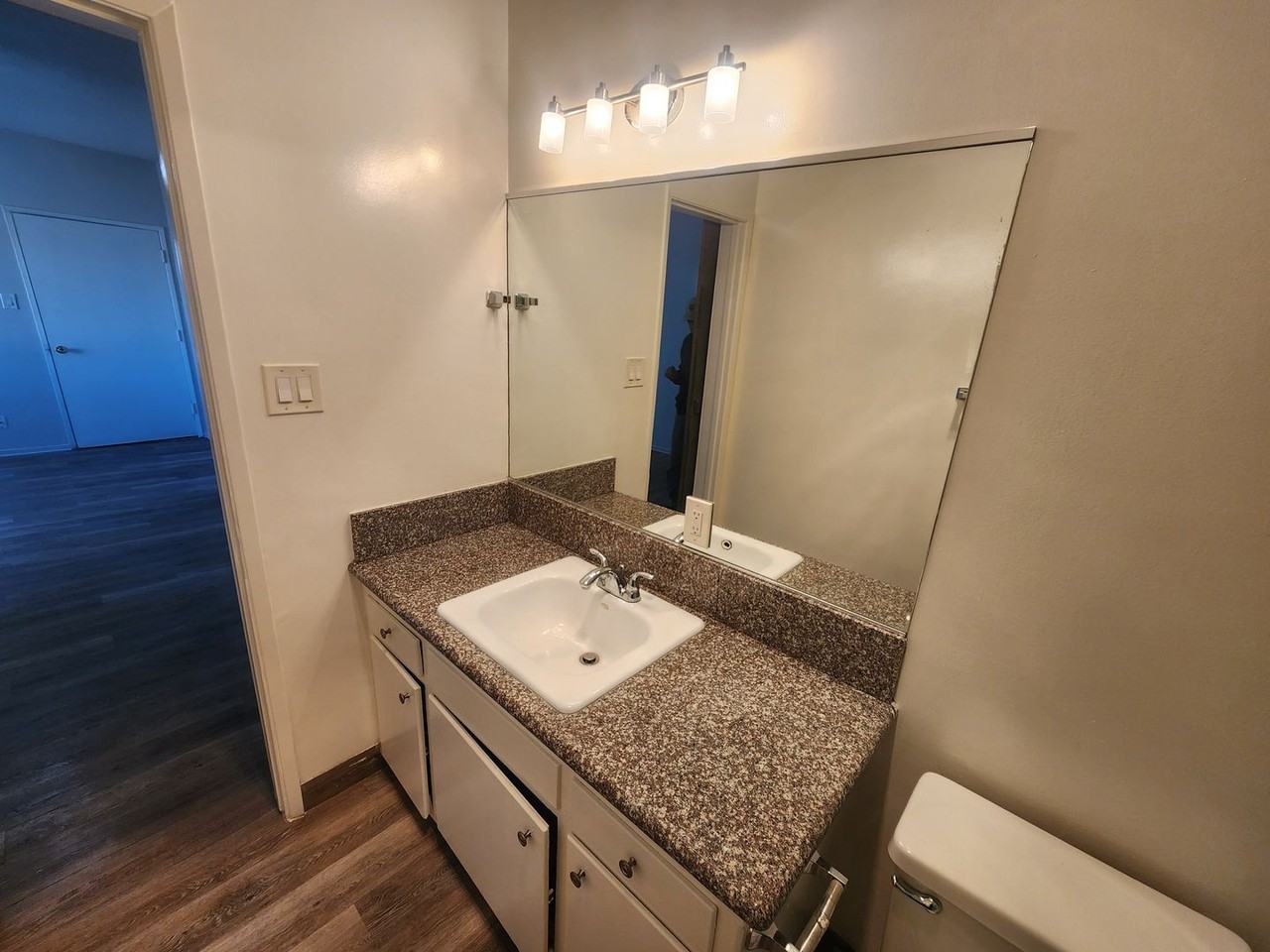 13501 Inglewood Ave - Photo 5 of 8