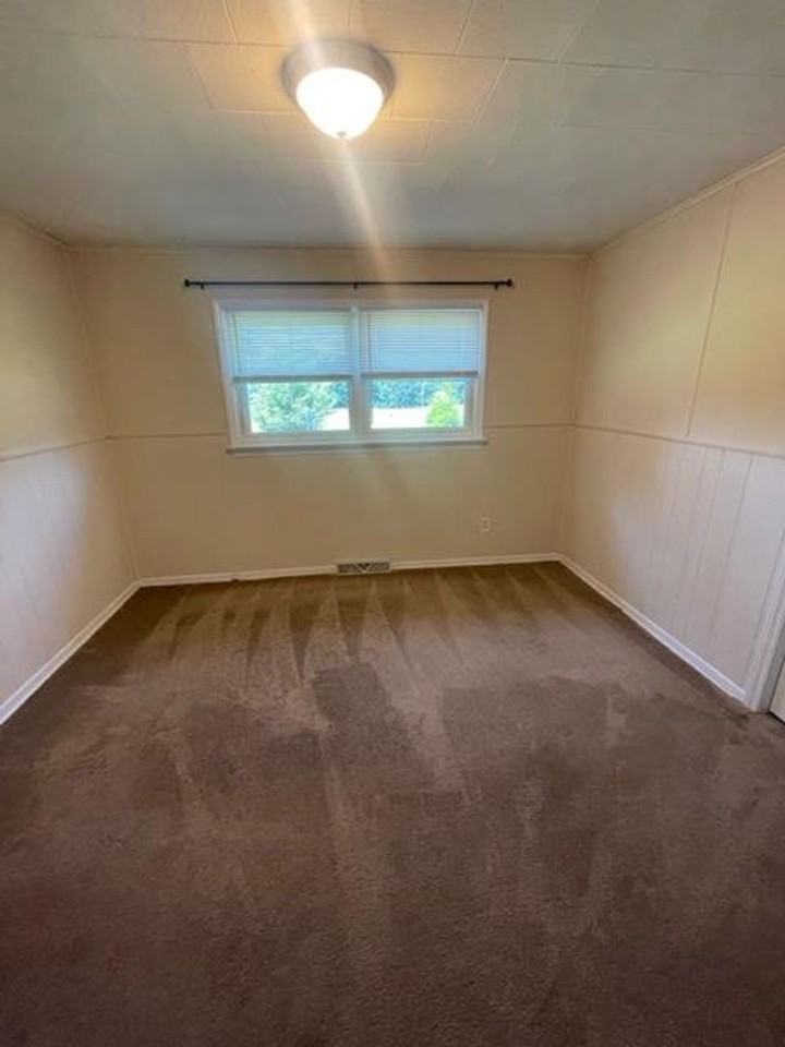 1452 Cox Brothers Rd - Photo 7 of 9