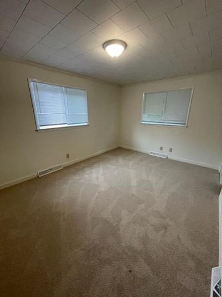 200 W Bailey St - Photo 6 of 9