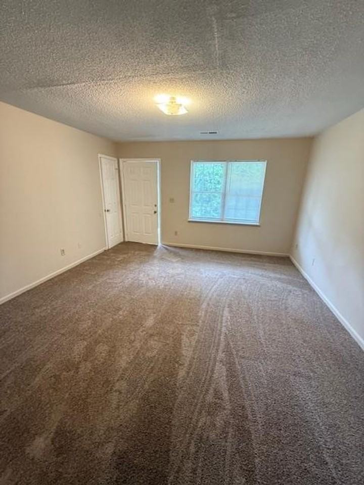 402 Southway Rd #A - Photo 3 of 7