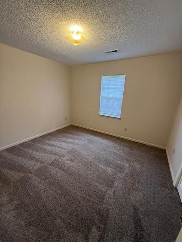 402 Southway Rd #A - Photo 4 of 7