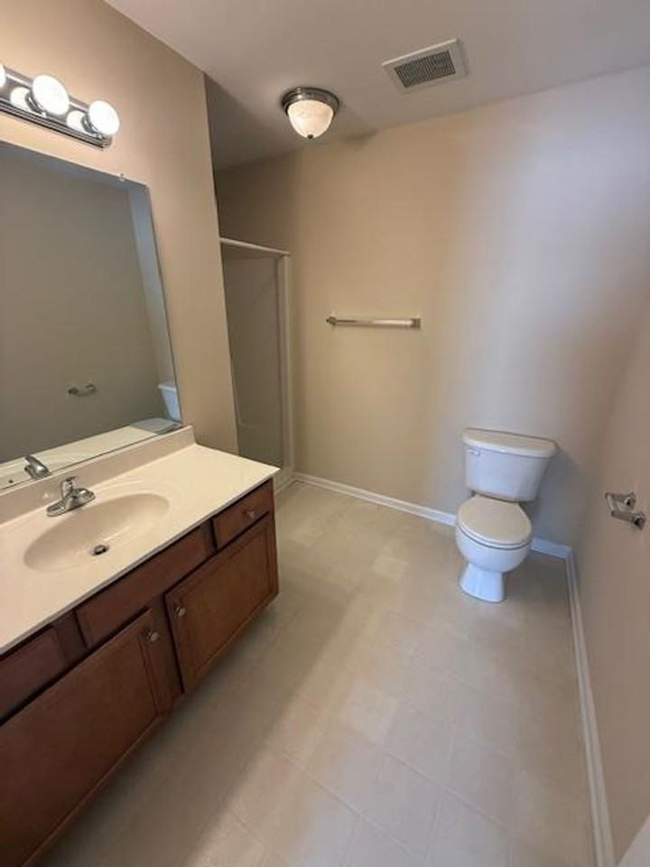 4068 Bentley Dr #B2 - Photo 5 of 10