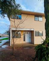 featured image of 2540 Lee St Se