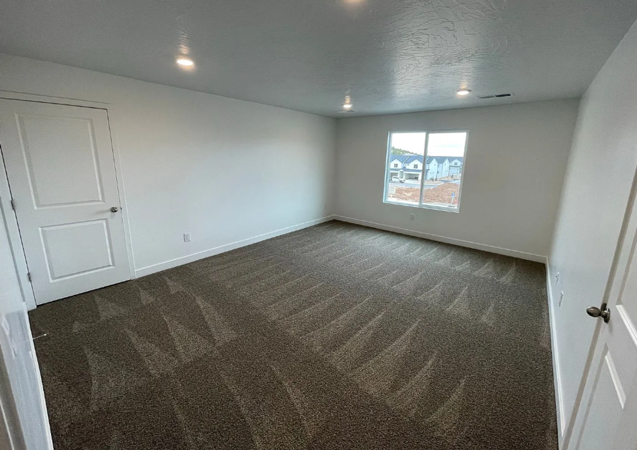 2939 W Lagrand St - Photo 3 of 26