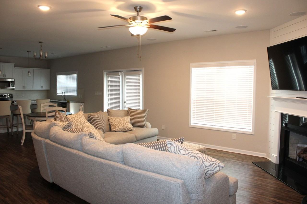 110 Harvest Blvd - Photo 5 of 33