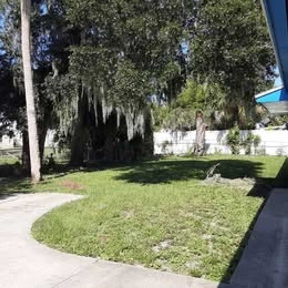 313 Church St - Photo 3 of 15