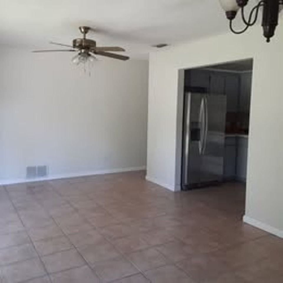 313 Church St - Photo 7 of 15