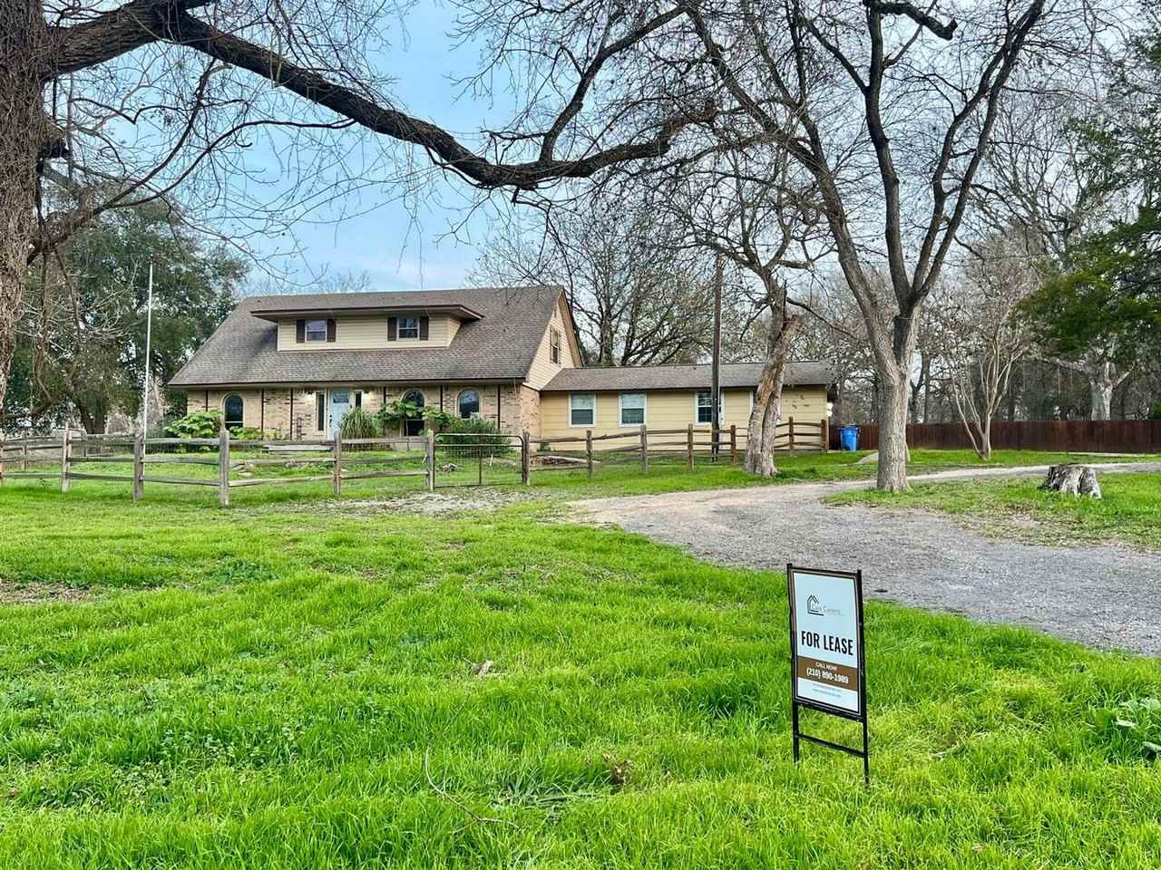 289 Deer Slayer Dr - Photo 2 of 23