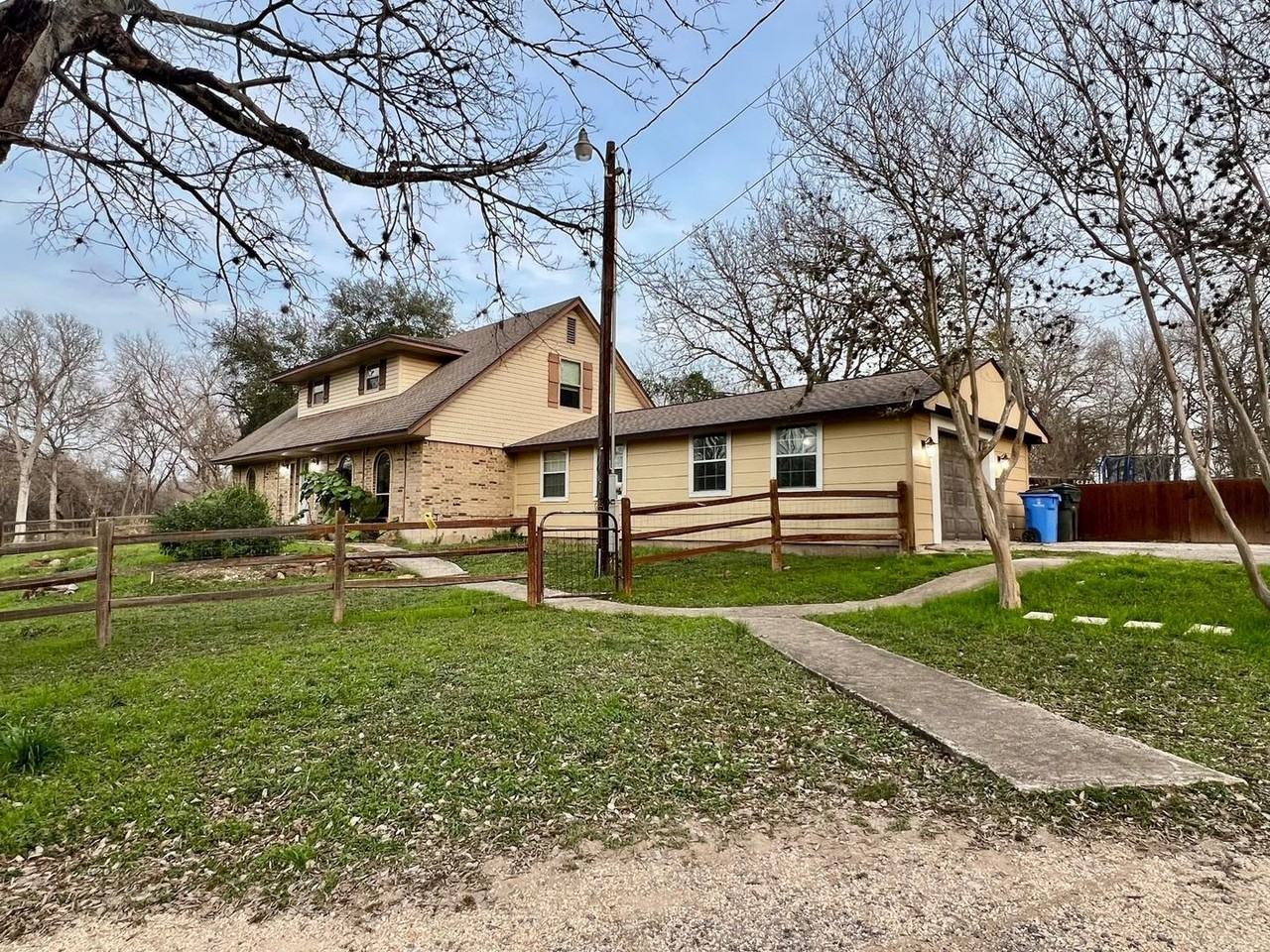 289 Deer Slayer Dr - Photo 3 of 23