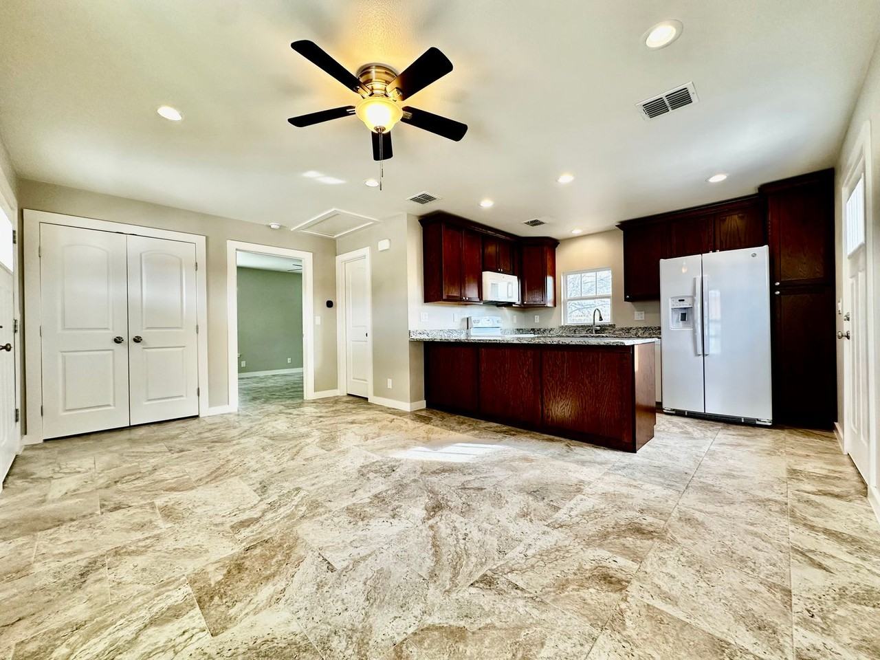 333 Guadalupe St - Photo 3 of 11