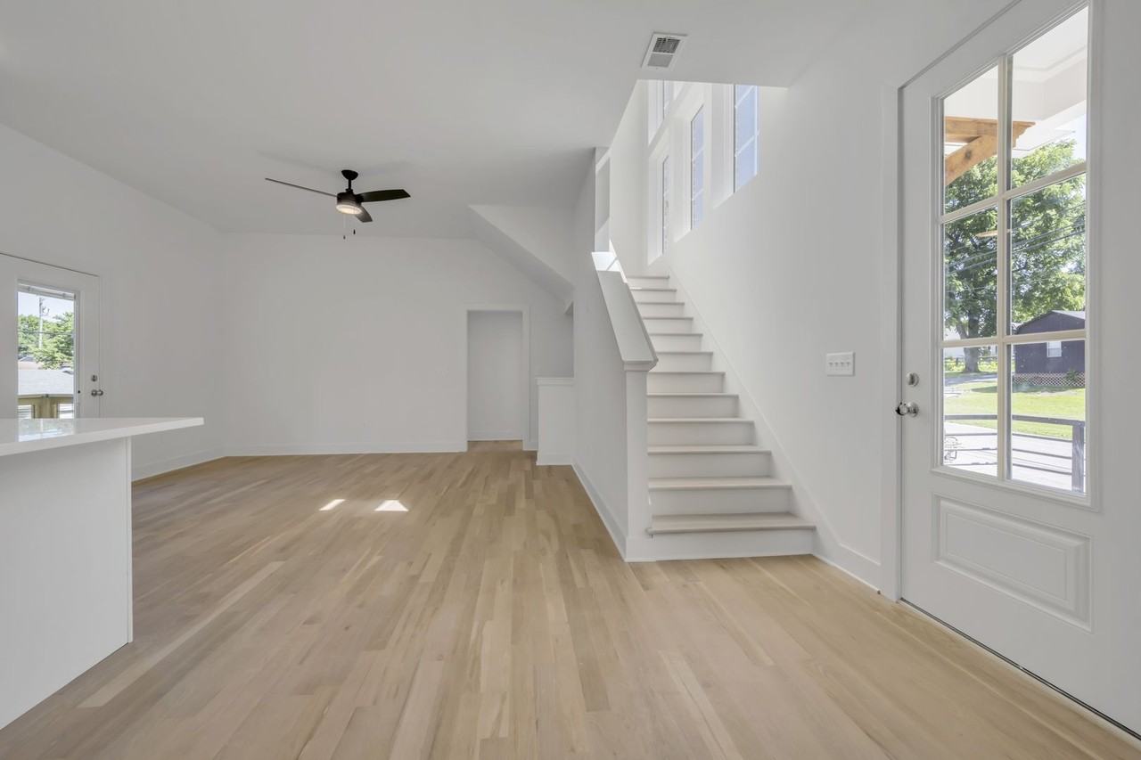 1316 Dodson St - Photo 6 of 26