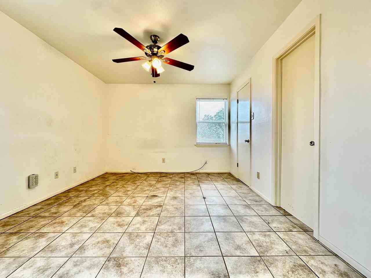 405 Ranchero Rd - Photo 5 of 8