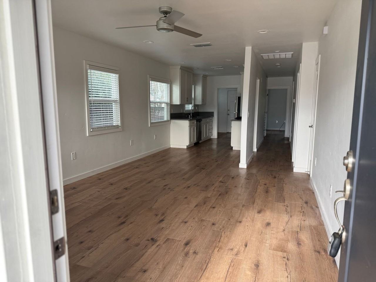 4031 4031/4033 Miller Way - 4031 Miller Way - Photo 2 of 13