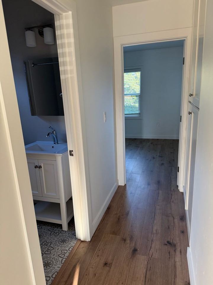 4033 4031/4033 Miller Way - 4033 Miller Way - Photo 7 of 19