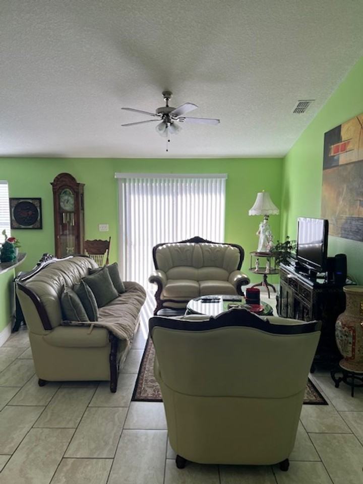 197 Maple Dr - Photo 5 of 15