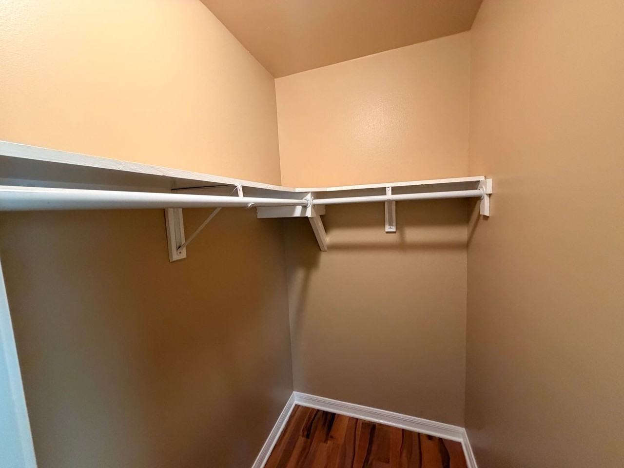 1806 Egania St - Photo 5 of 11