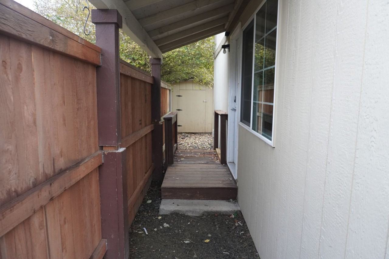 3708 E 13th St - Photo 2 of 12