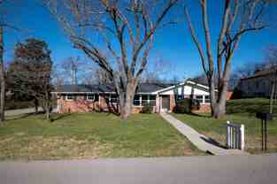 201 Porter Cir - Photo 1 of 1