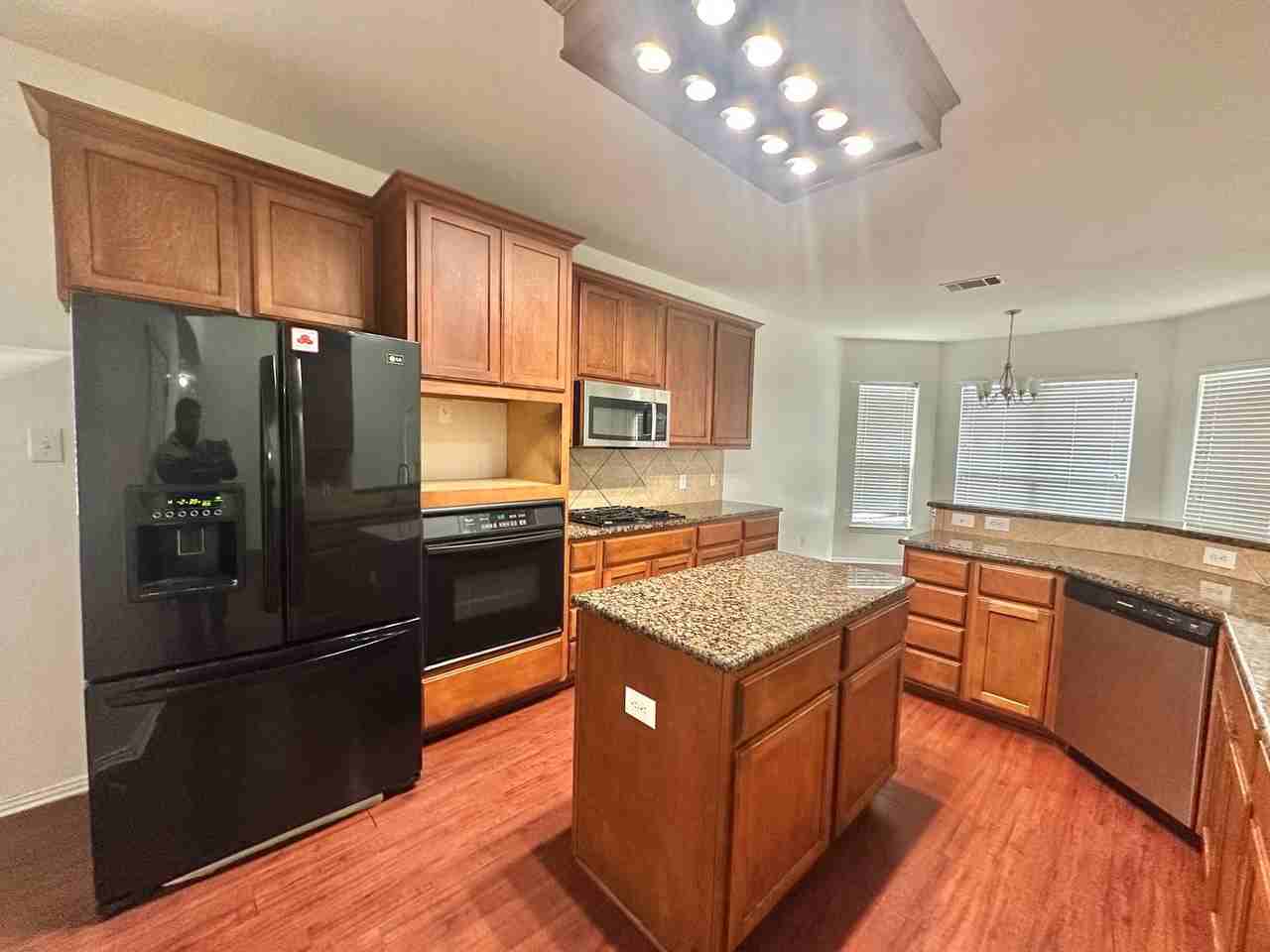 2509 Pumpkin Ridge Ct - Photo 6 of 24