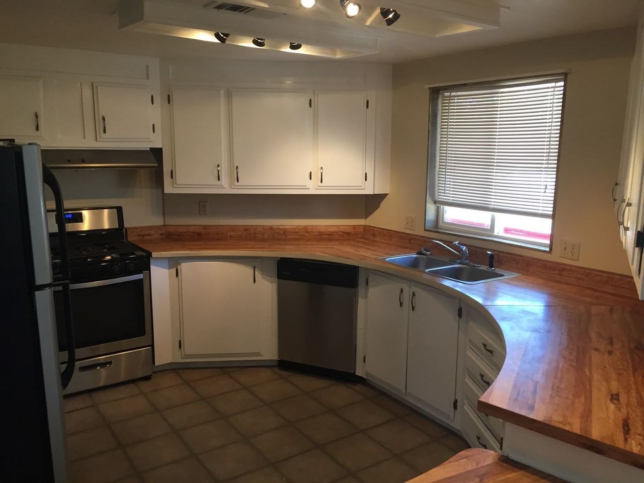 6231 N Keeney Cir - Photo 2 of 13