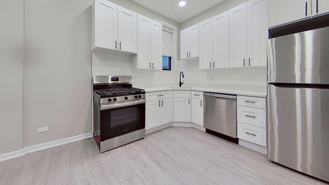 739 W Briar Pl #1R - Photo 1 of 1