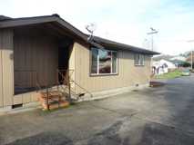 463 Nw Cecil Ave - Photo 1 of 1