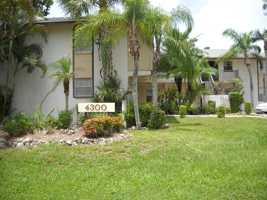 featured image of 4300 Gulfstream Dr #2D