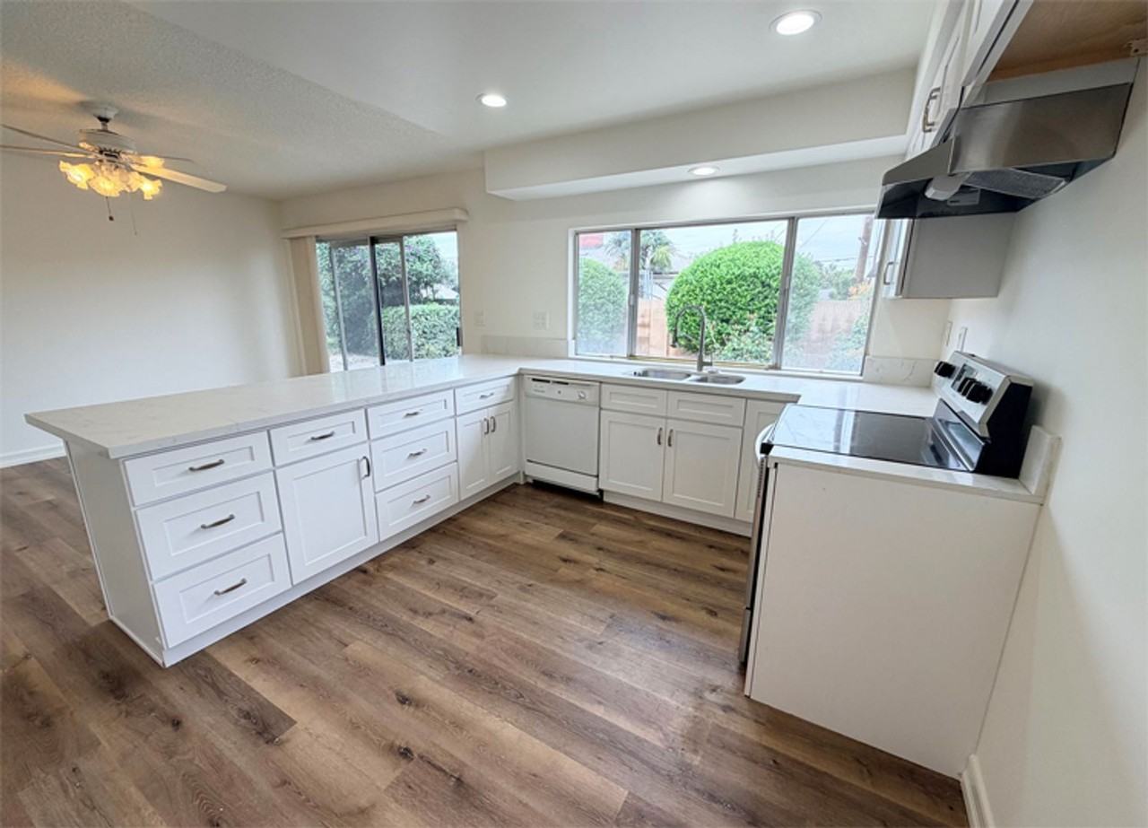 715 S Oakstone Way - Photo 6 of 12