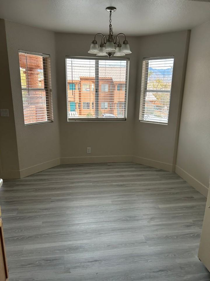 895 Mesquite Springs Dr #201 - Photo 4 of 13