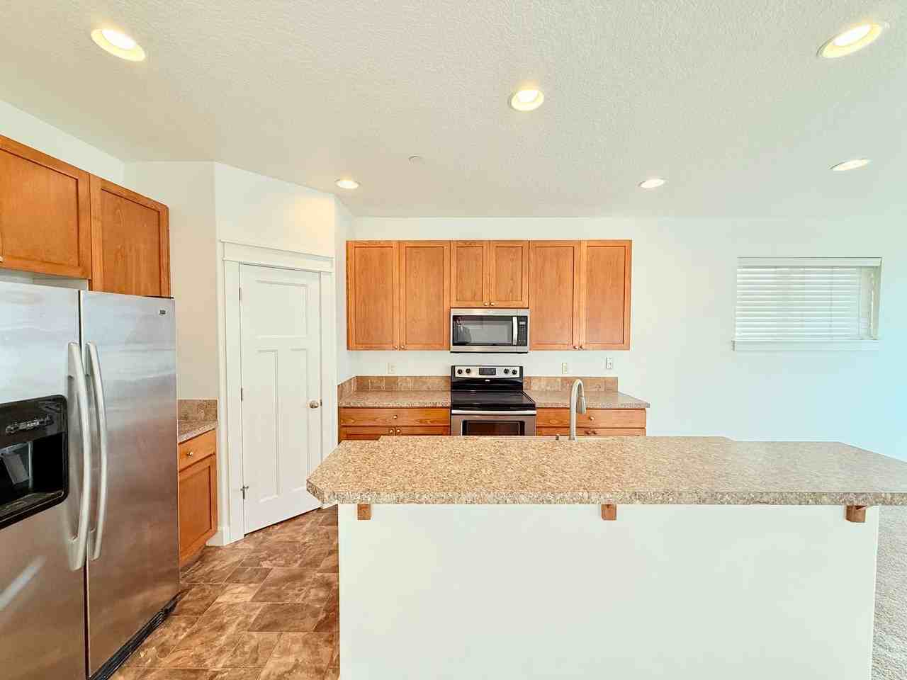 3344 Nw 47th Dr - Photo 3 of 26