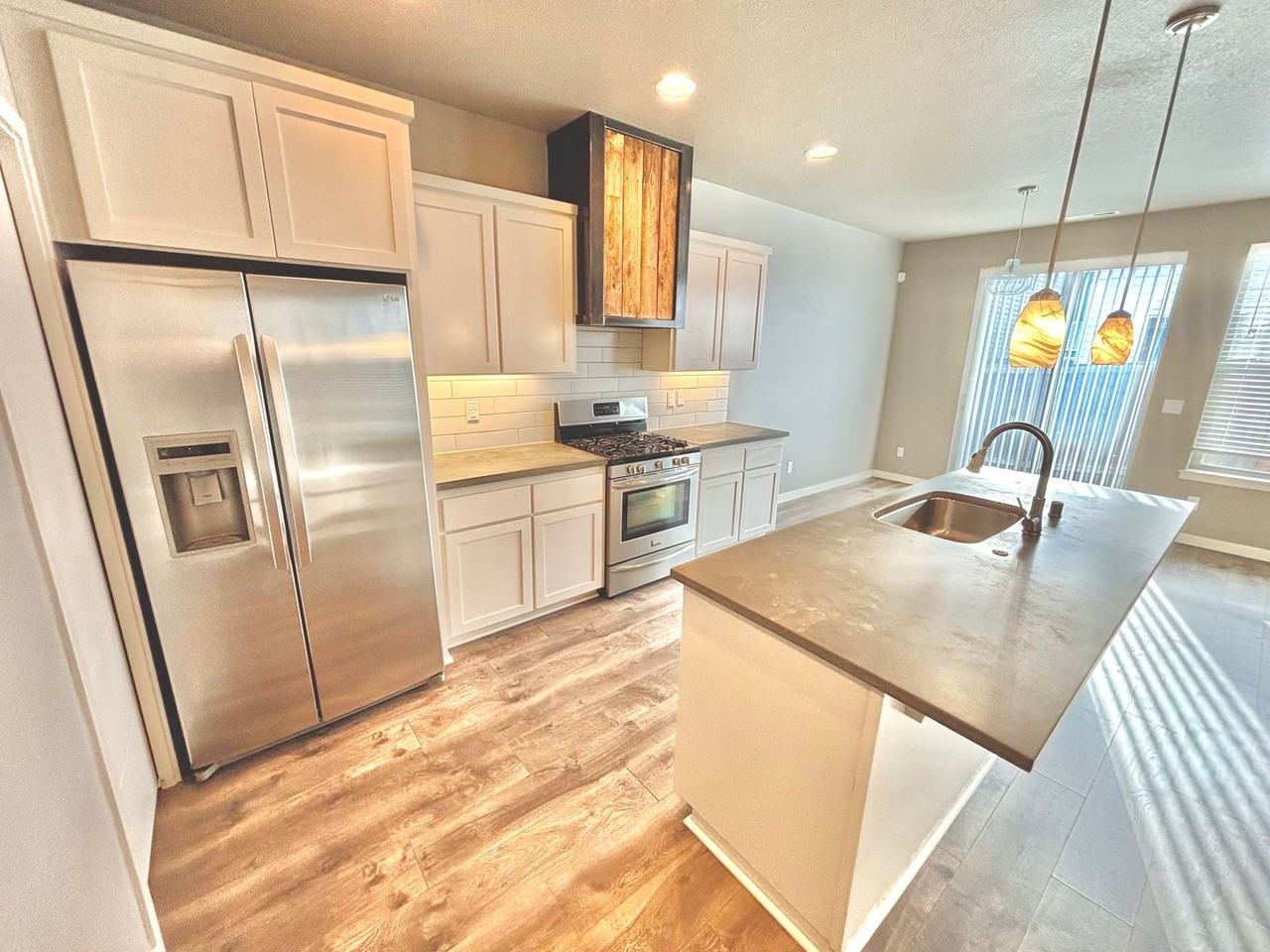 12205 Ne 115th St - Photo 3 of 15