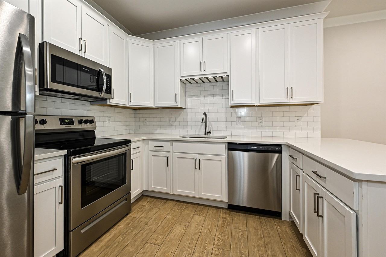 1706 Club Rd - Photo 3 of 18