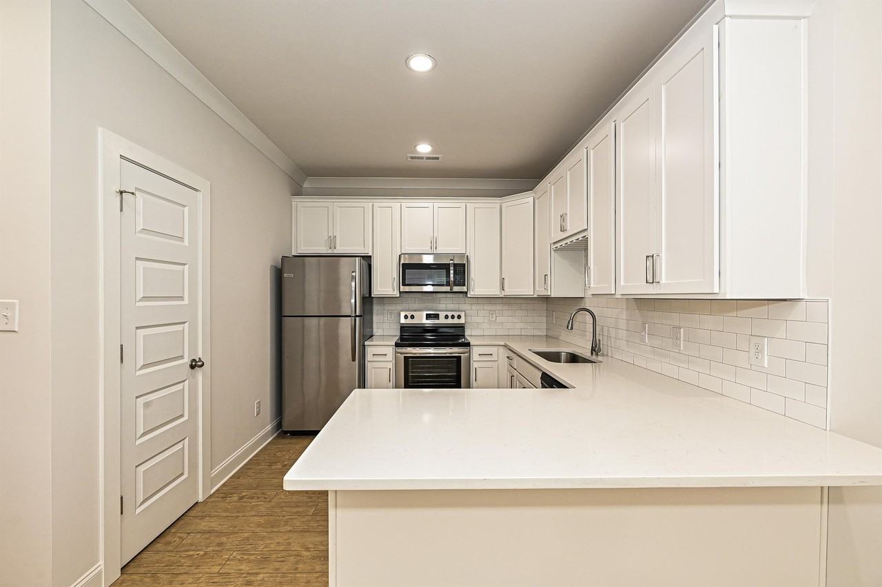 1706 Club Rd - Photo 5 of 18